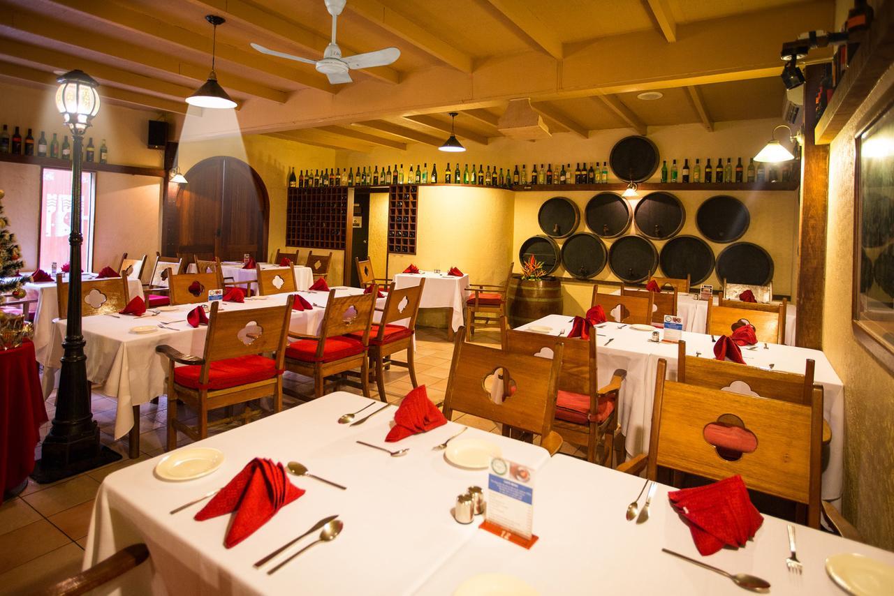 פורט מורסבי The Shady Rest Hotel מראה חיצוני תמונה
